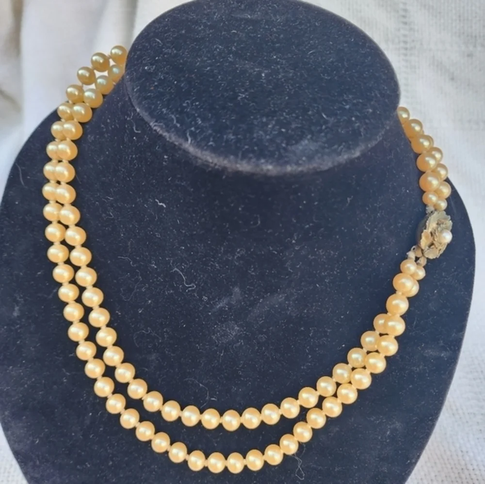 Vintage Japan Faux‎ pearls
